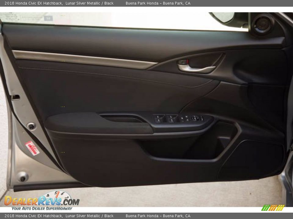 2018 Honda Civic EX Hatchback Lunar Silver Metallic / Black Photo #30