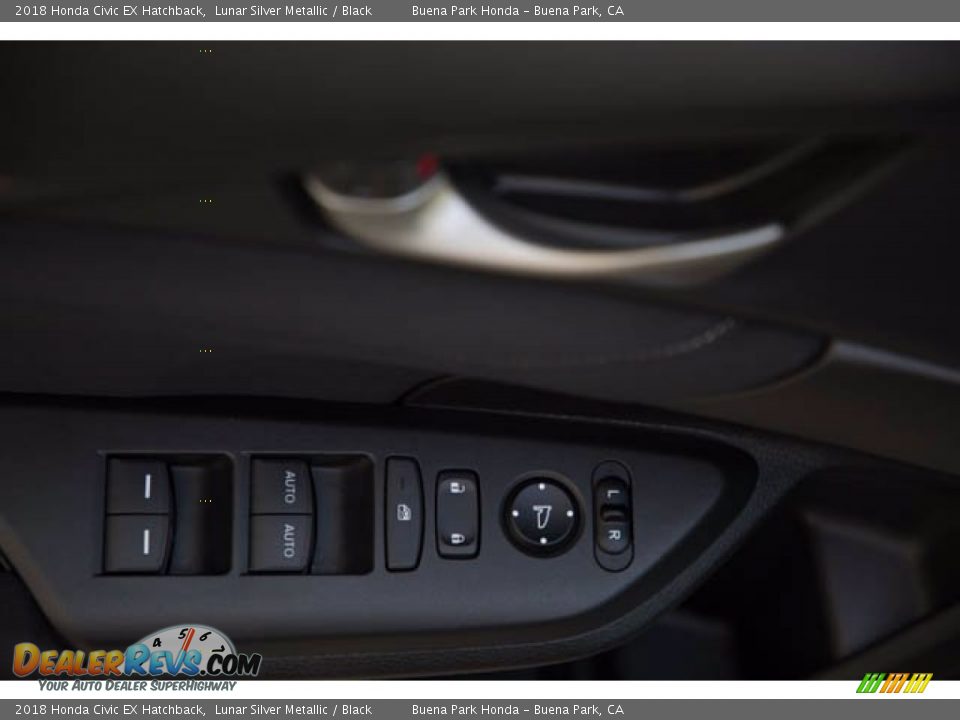 2018 Honda Civic EX Hatchback Lunar Silver Metallic / Black Photo #31