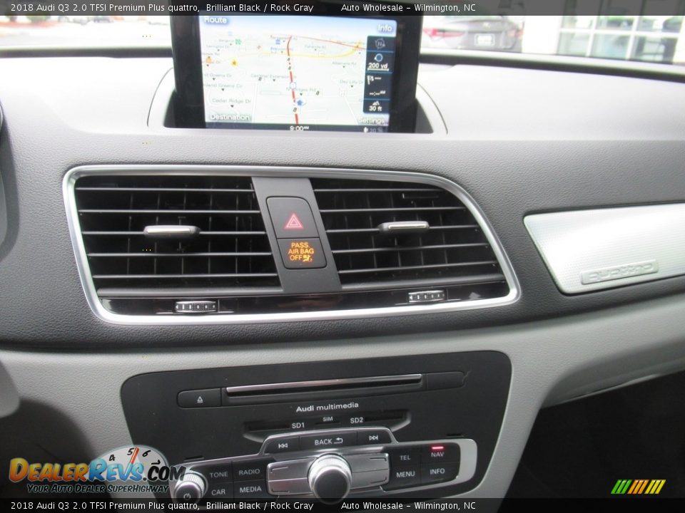 2018 Audi Q3 2.0 TFSI Premium Plus quattro Brilliant Black / Rock Gray Photo #17