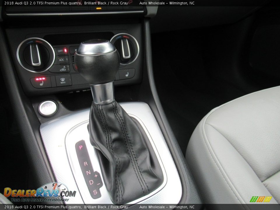 2018 Audi Q3 2.0 TFSI Premium Plus quattro Brilliant Black / Rock Gray Photo #19