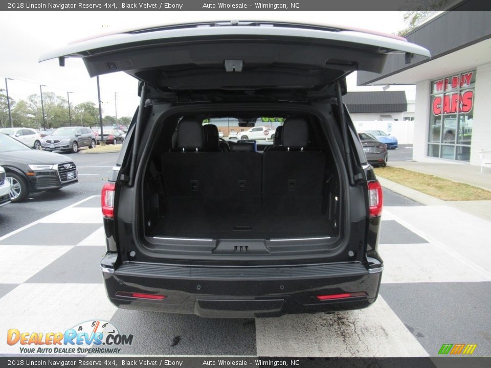 2018 Lincoln Navigator Reserve 4x4 Black Velvet / Ebony Photo #5