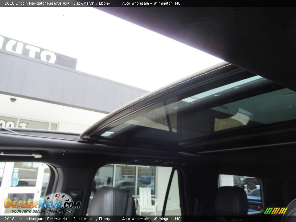 2018 Lincoln Navigator Reserve 4x4 Black Velvet / Ebony Photo #11