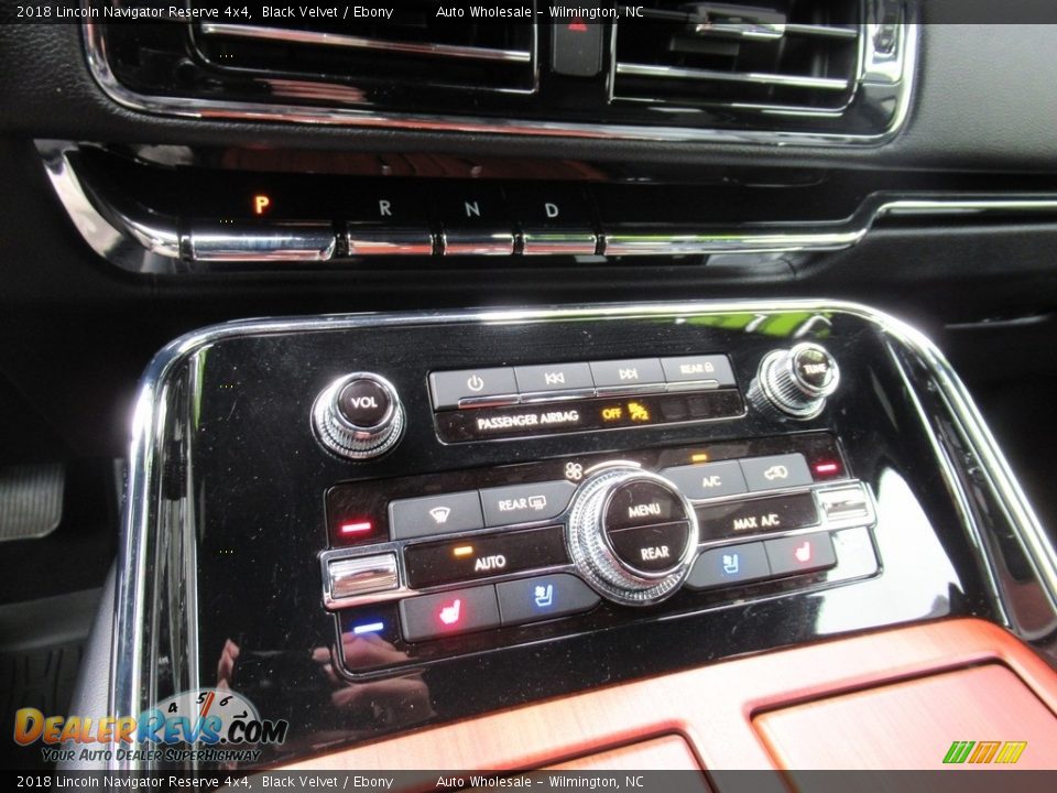 2018 Lincoln Navigator Reserve 4x4 Black Velvet / Ebony Photo #18