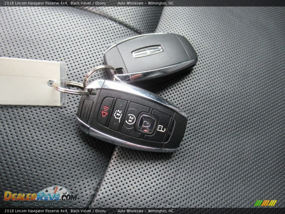 2018 Lincoln Navigator Reserve 4x4 Black Velvet / Ebony Photo #20