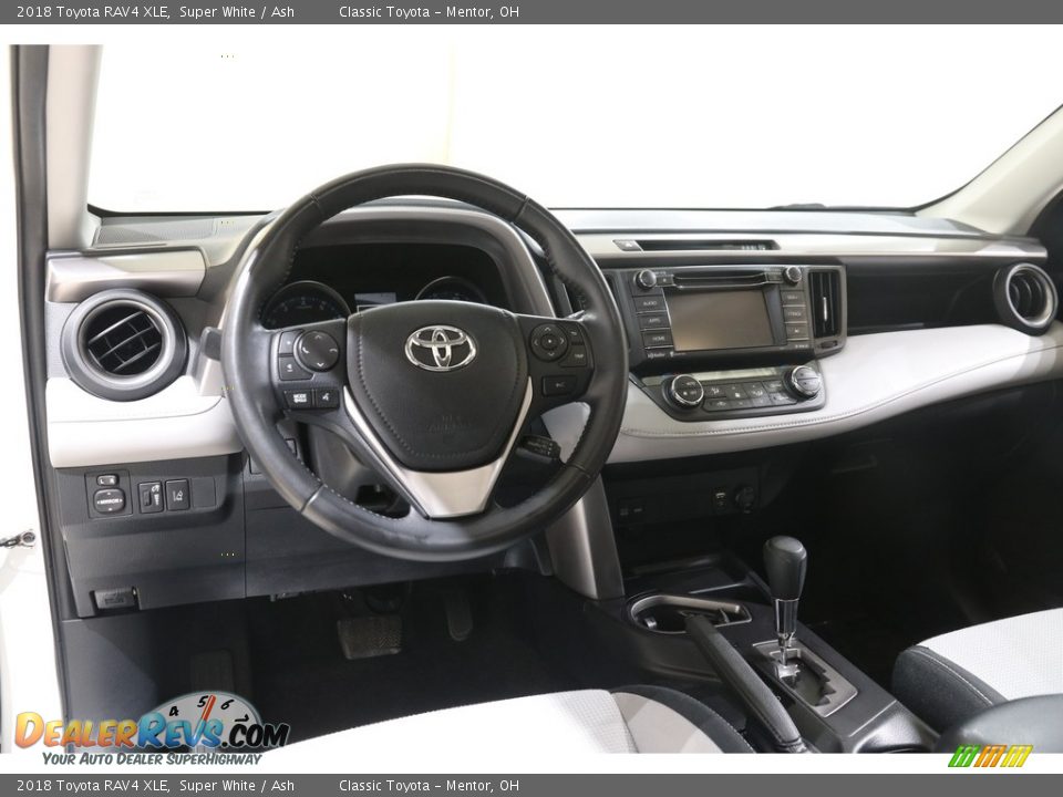 2018 Toyota RAV4 XLE Super White / Ash Photo #6