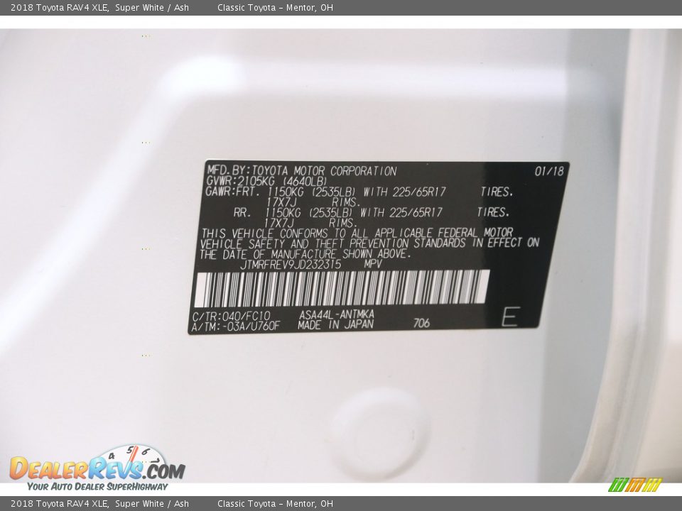 2018 Toyota RAV4 XLE Super White / Ash Photo #19