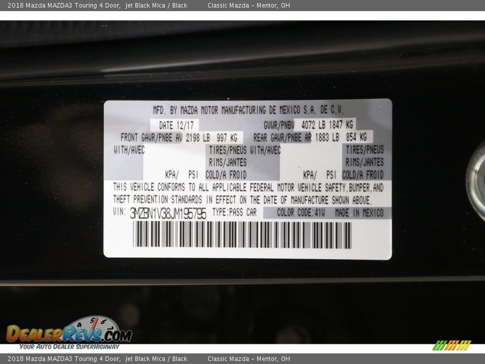 2018 Mazda MAZDA3 Touring 4 Door Jet Black Mica / Black Photo #19