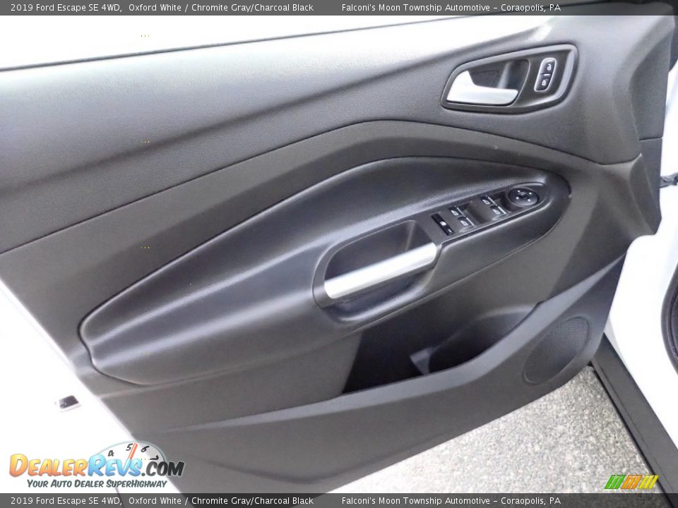 2019 Ford Escape SE 4WD Oxford White / Chromite Gray/Charcoal Black Photo #19