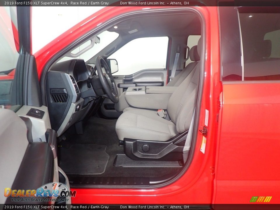 2019 Ford F150 XLT SuperCrew 4x4 Race Red / Earth Gray Photo #23