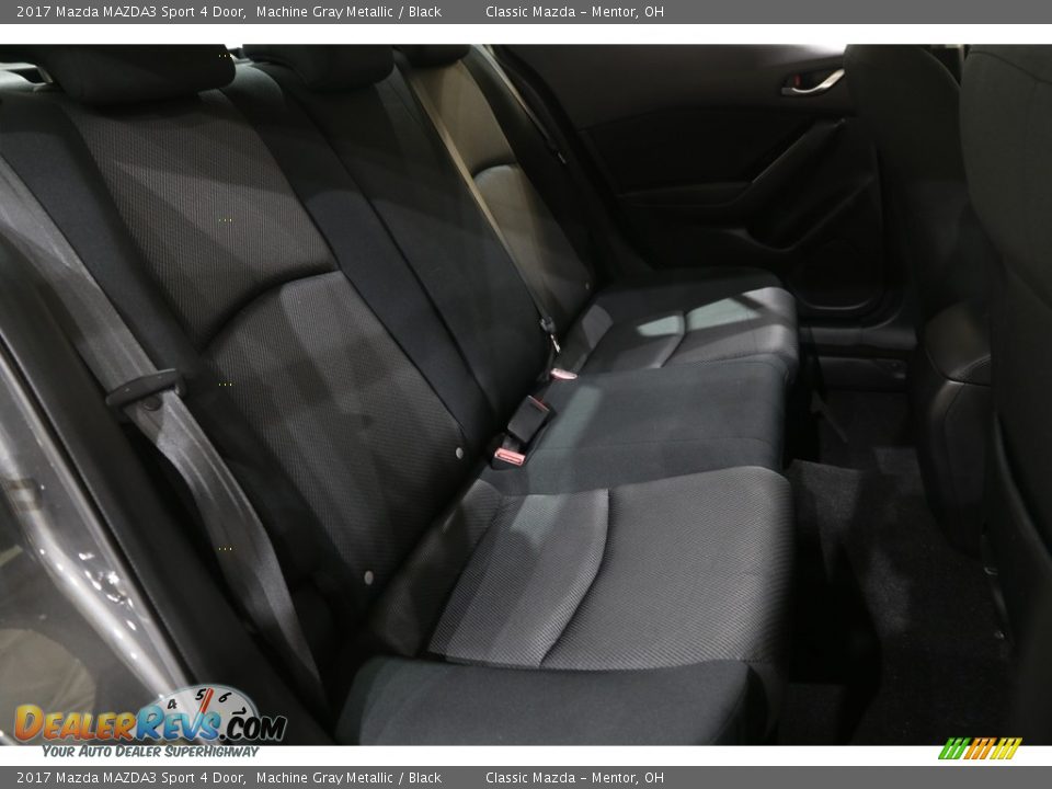 2017 Mazda MAZDA3 Sport 4 Door Machine Gray Metallic / Black Photo #14
