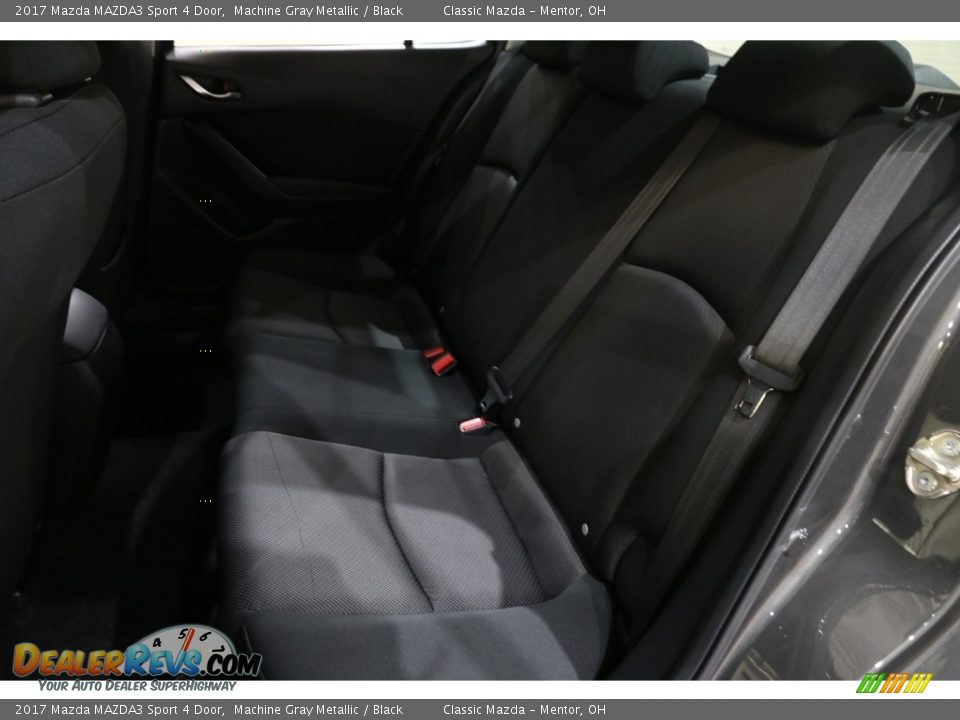2017 Mazda MAZDA3 Sport 4 Door Machine Gray Metallic / Black Photo #15