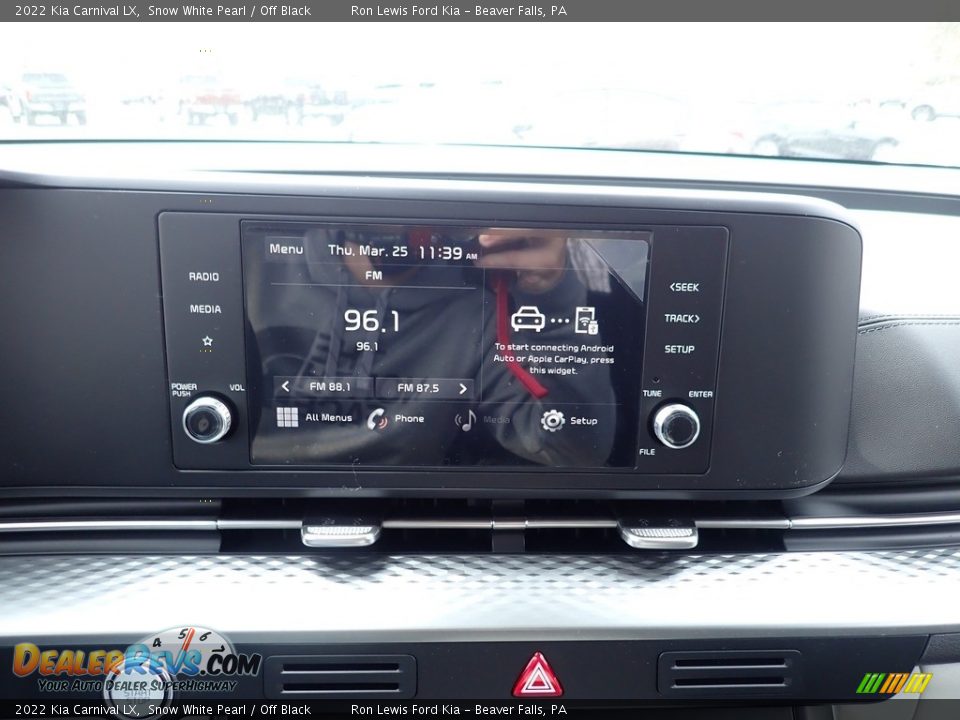 Controls of 2022 Kia Carnival LX Photo #15
