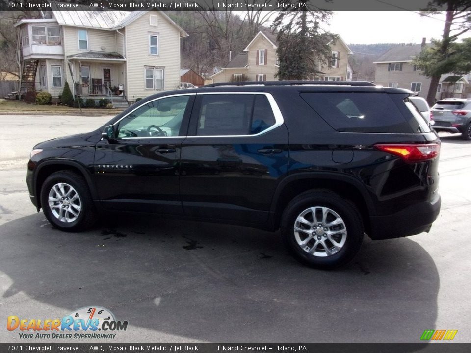 2021 Chevrolet Traverse LT AWD Mosaic Black Metallic / Jet Black Photo #5