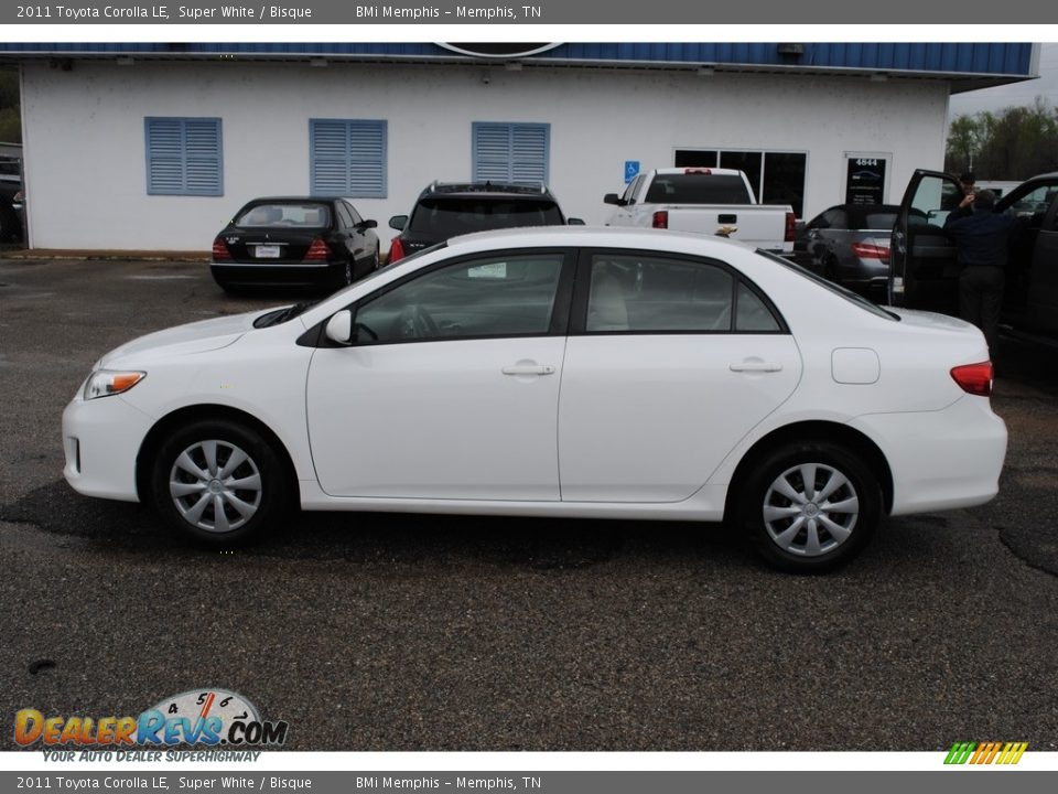 2011 Toyota Corolla LE Super White / Bisque Photo #2