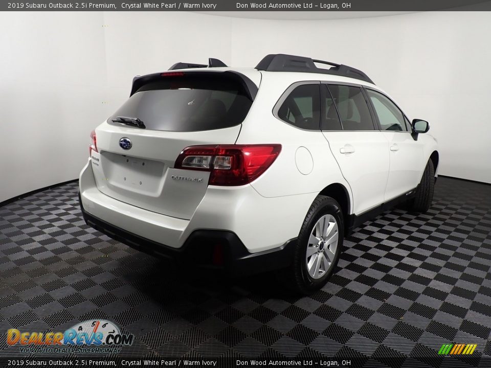 2019 Subaru Outback 2.5i Premium Crystal White Pearl / Warm Ivory Photo #17
