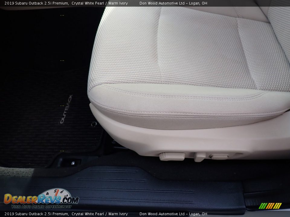 2019 Subaru Outback 2.5i Premium Crystal White Pearl / Warm Ivory Photo #21