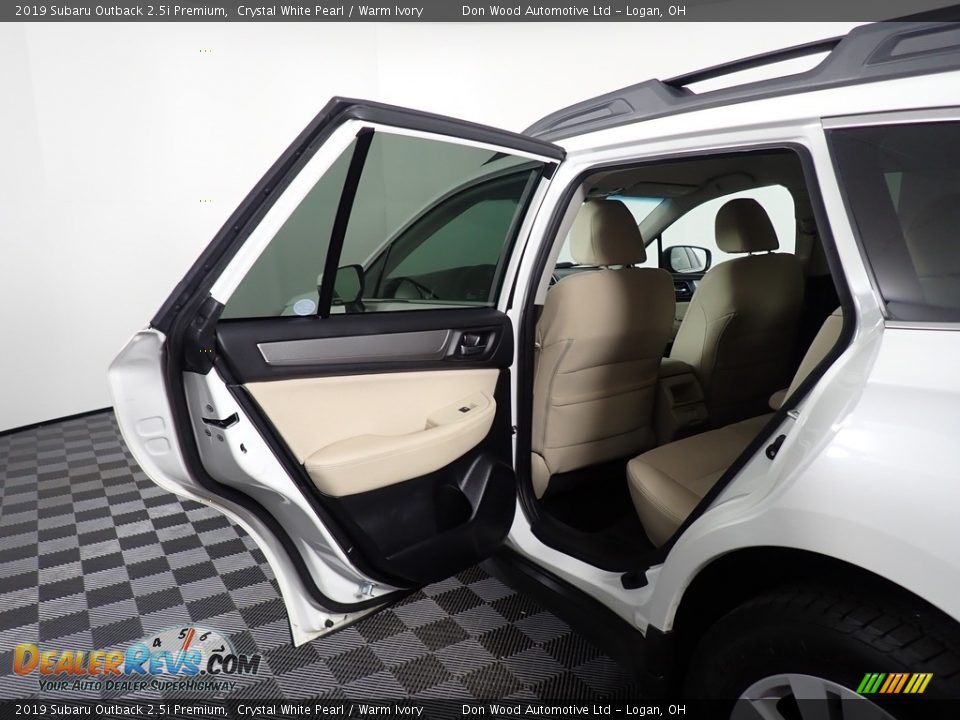 2019 Subaru Outback 2.5i Premium Crystal White Pearl / Warm Ivory Photo #34