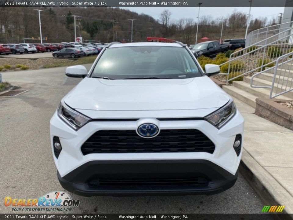 2021 Toyota RAV4 XLE AWD Hybrid Super White / Black Photo #12