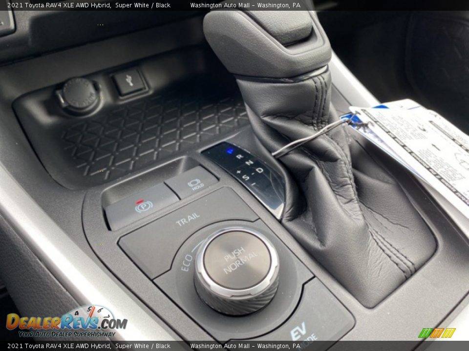 2021 Toyota RAV4 XLE AWD Hybrid Shifter Photo #18