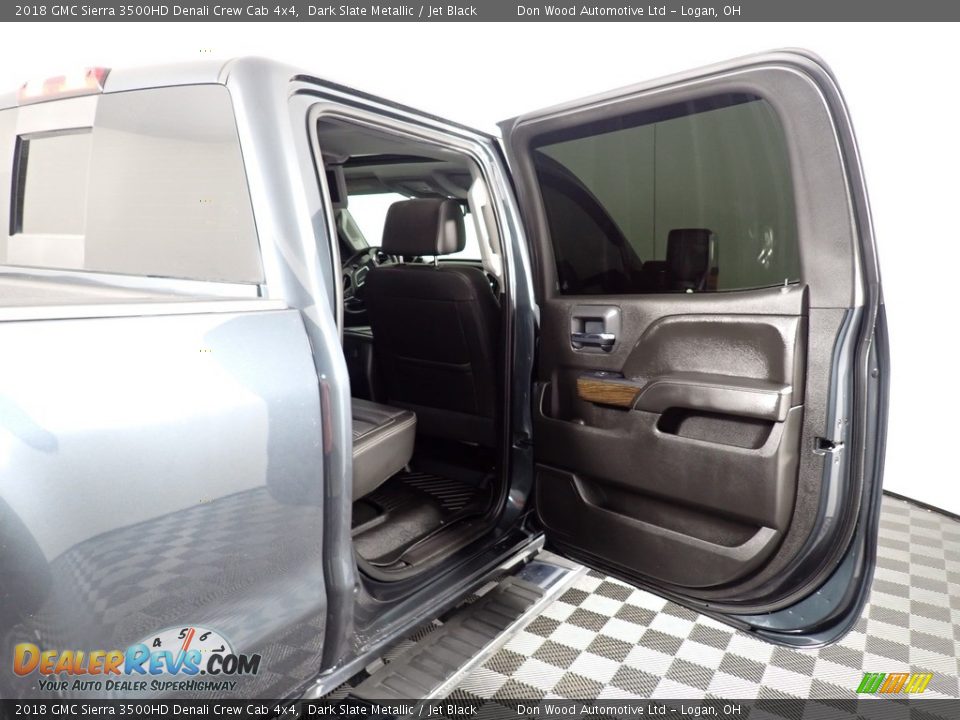 2018 GMC Sierra 3500HD Denali Crew Cab 4x4 Dark Slate Metallic / Jet Black Photo #32