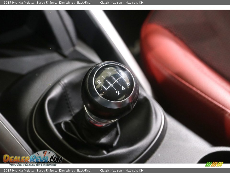2015 Hyundai Veloster Turbo R-Spec Shifter Photo #15