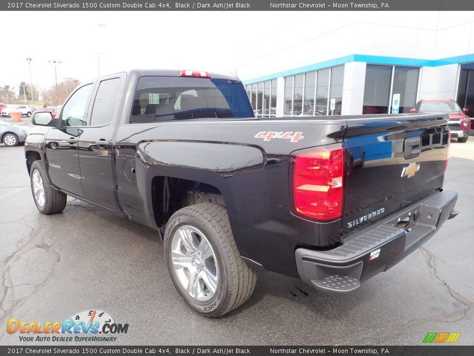 2017 Chevrolet Silverado 1500 Custom Double Cab 4x4 Black / Dark Ash/Jet Black Photo #4