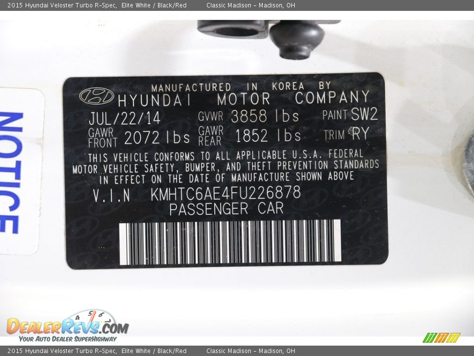 2015 Hyundai Veloster Turbo R-Spec Elite White / Black/Red Photo #21