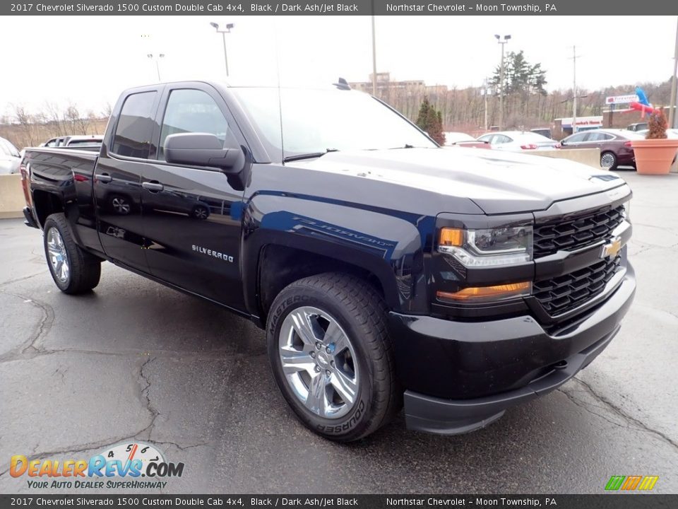 2017 Chevrolet Silverado 1500 Custom Double Cab 4x4 Black / Dark Ash/Jet Black Photo #10