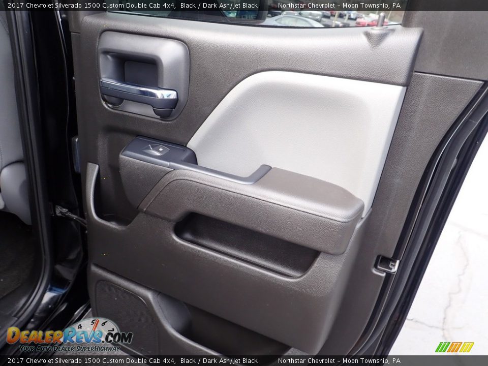2017 Chevrolet Silverado 1500 Custom Double Cab 4x4 Black / Dark Ash/Jet Black Photo #18