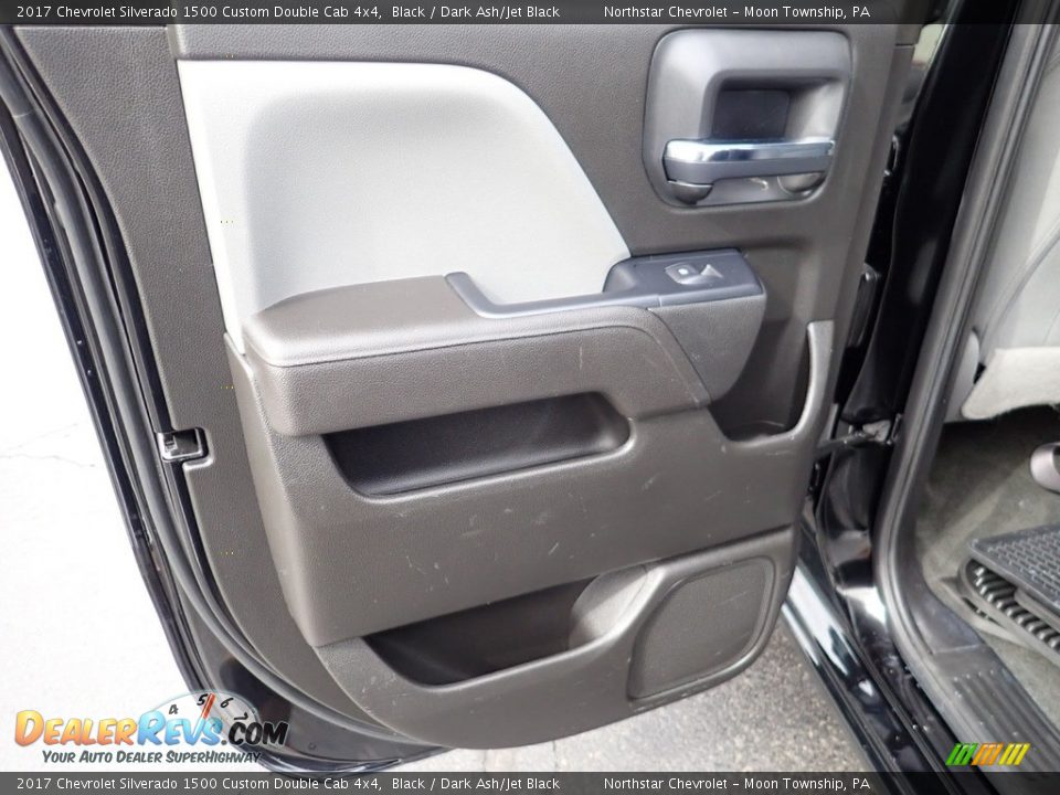 2017 Chevrolet Silverado 1500 Custom Double Cab 4x4 Black / Dark Ash/Jet Black Photo #24