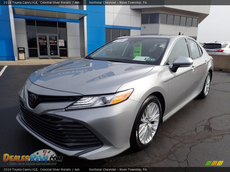 2019 Toyota Camry XLE Celestial Silver Metallic / Ash Photo #2