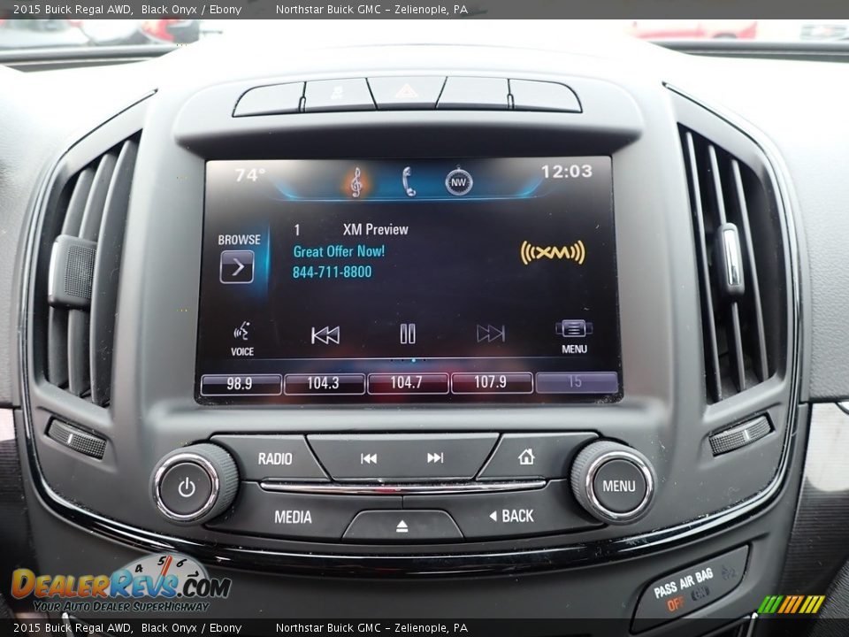 Controls of 2015 Buick Regal AWD Photo #22