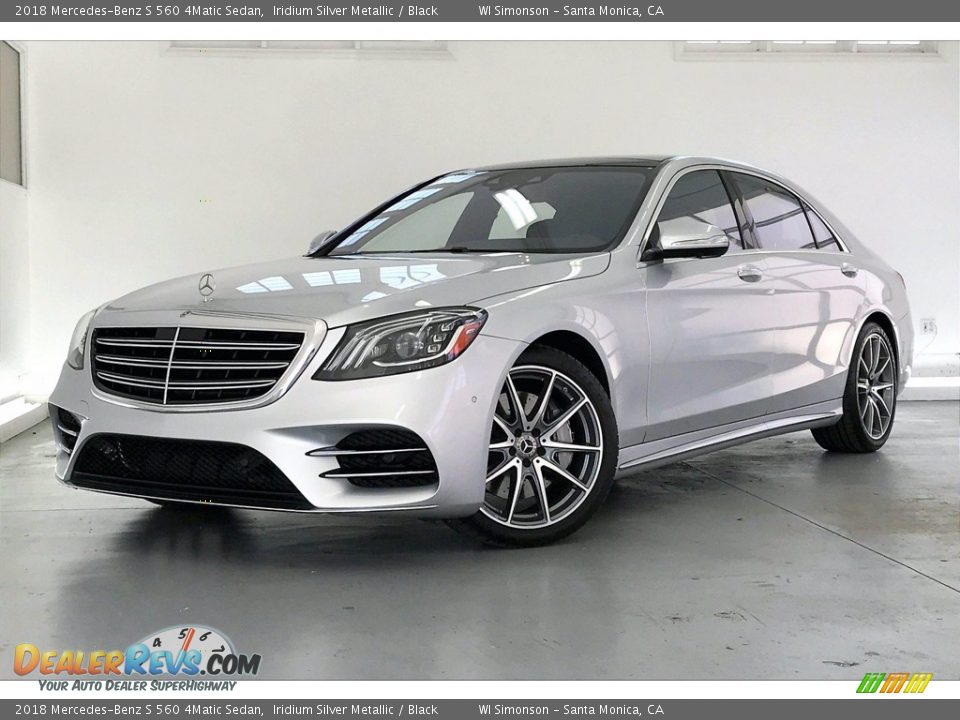 Front 3/4 View of 2018 Mercedes-Benz S 560 4Matic Sedan Photo #12