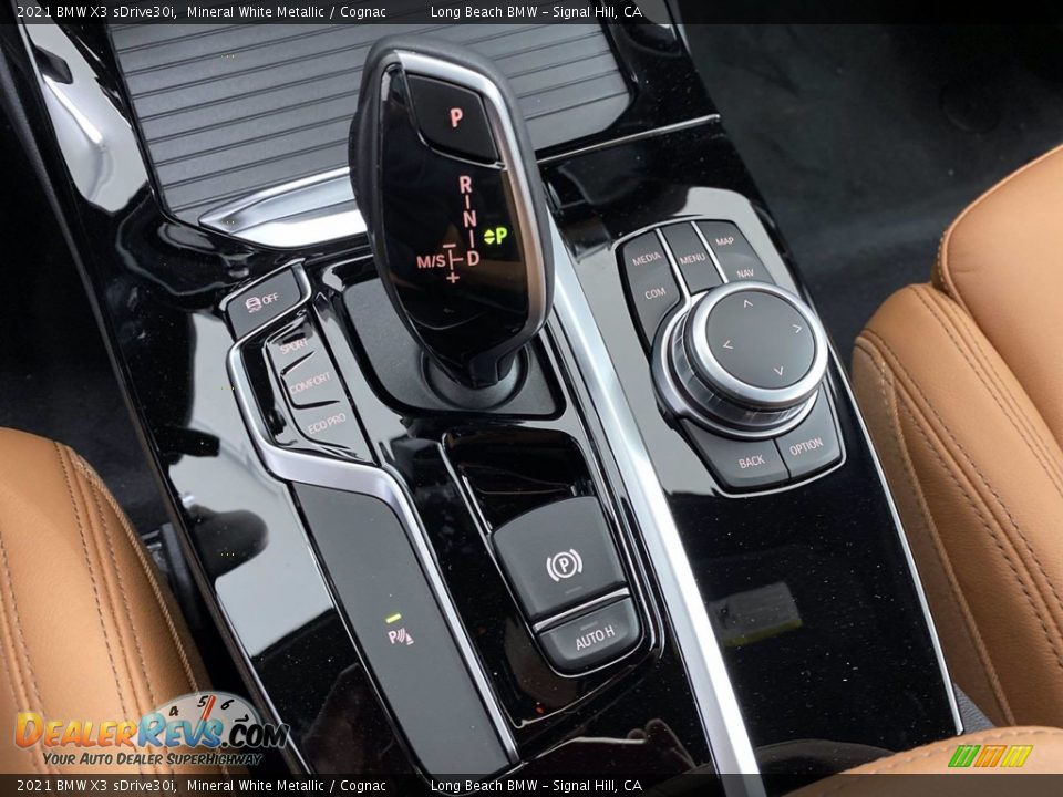 2021 BMW X3 sDrive30i Shifter Photo #22