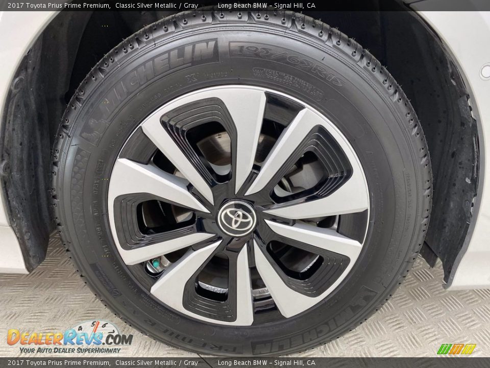 2017 Toyota Prius Prime Premium Wheel Photo #6