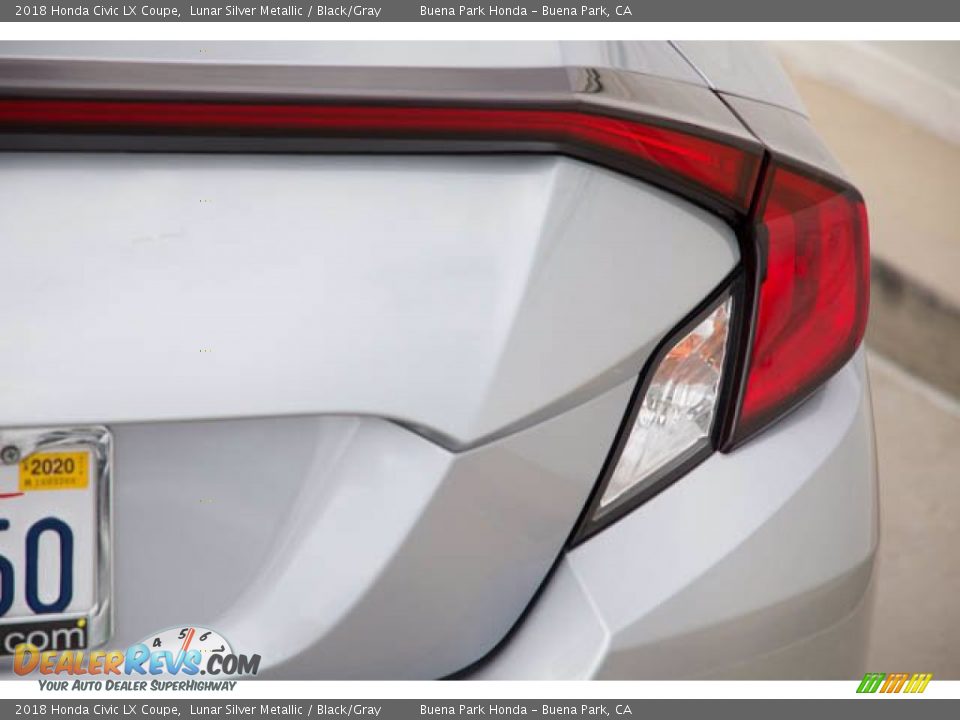 2018 Honda Civic LX Coupe Lunar Silver Metallic / Black/Gray Photo #13