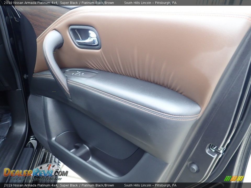 Door Panel of 2019 Nissan Armada Platinum 4x4 Photo #12