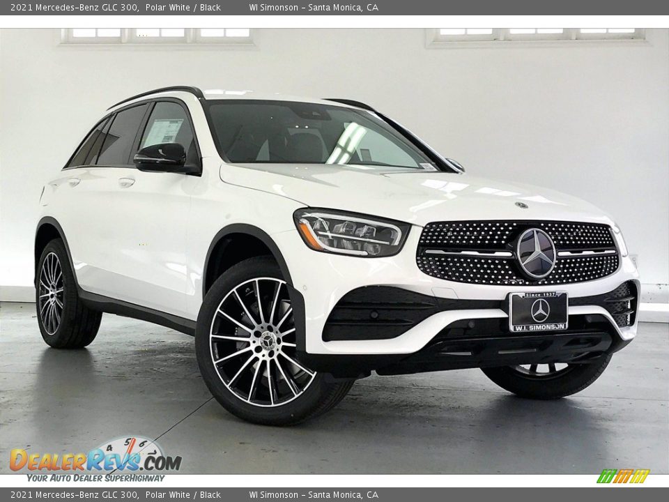 Front 3/4 View of 2021 Mercedes-Benz GLC 300 Photo #12