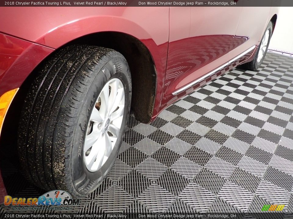 2018 Chrysler Pacifica Touring L Plus Velvet Red Pearl / Black/Alloy Photo #12