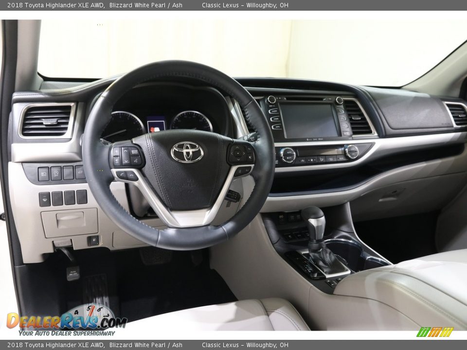 2018 Toyota Highlander XLE AWD Blizzard White Pearl / Ash Photo #6