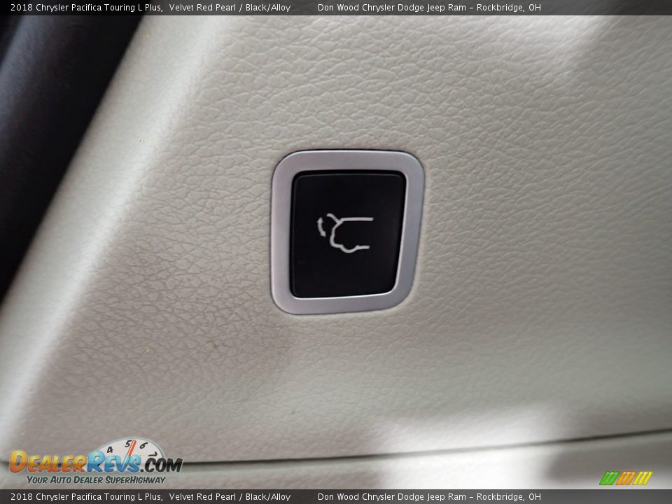 2018 Chrysler Pacifica Touring L Plus Velvet Red Pearl / Black/Alloy Photo #19