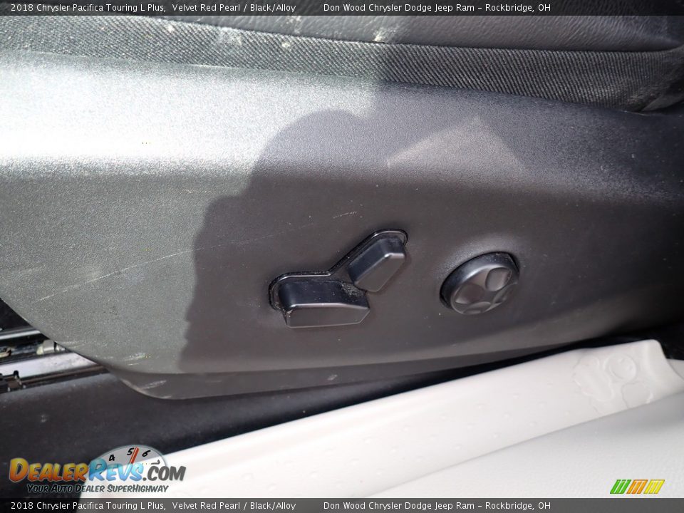 2018 Chrysler Pacifica Touring L Plus Velvet Red Pearl / Black/Alloy Photo #25