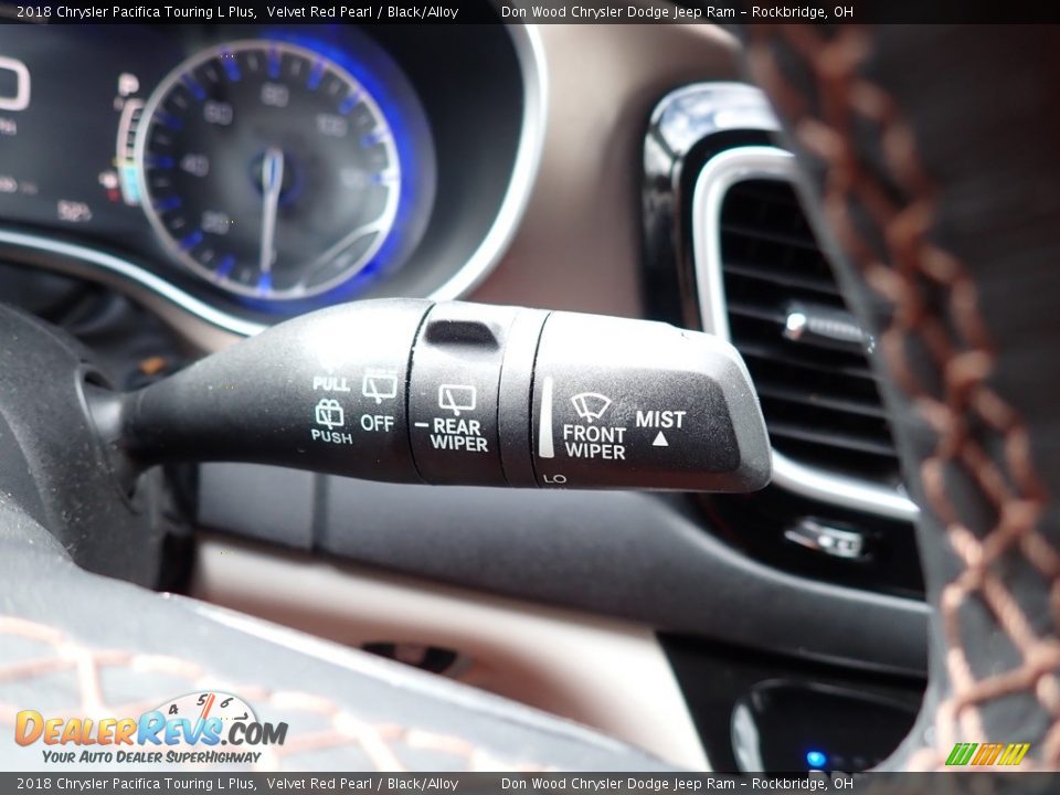 2018 Chrysler Pacifica Touring L Plus Velvet Red Pearl / Black/Alloy Photo #31