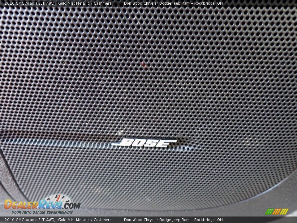 2010 GMC Acadia SLT AWD Gold Mist Metallic / Cashmere Photo #4