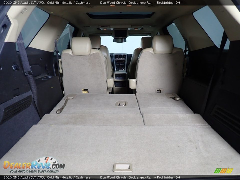 2010 GMC Acadia SLT AWD Gold Mist Metallic / Cashmere Photo #18