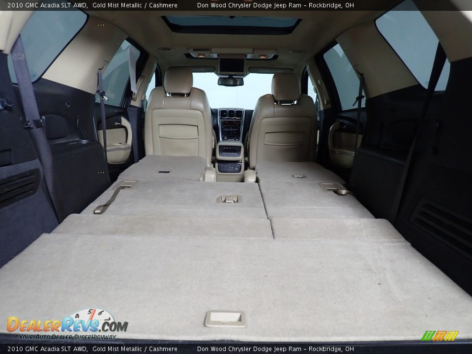2010 GMC Acadia SLT AWD Gold Mist Metallic / Cashmere Photo #19