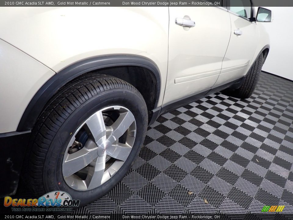 2010 GMC Acadia SLT AWD Gold Mist Metallic / Cashmere Photo #22