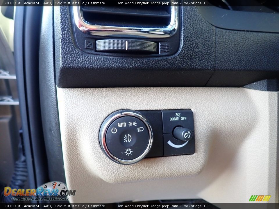 2010 GMC Acadia SLT AWD Gold Mist Metallic / Cashmere Photo #25