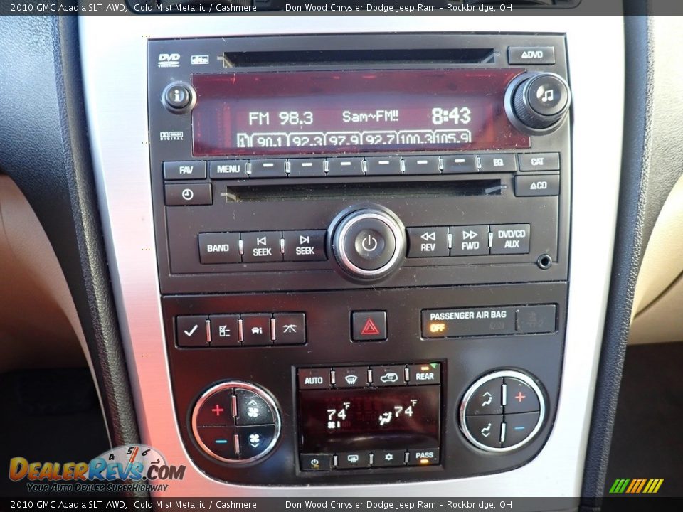 2010 GMC Acadia SLT AWD Gold Mist Metallic / Cashmere Photo #32