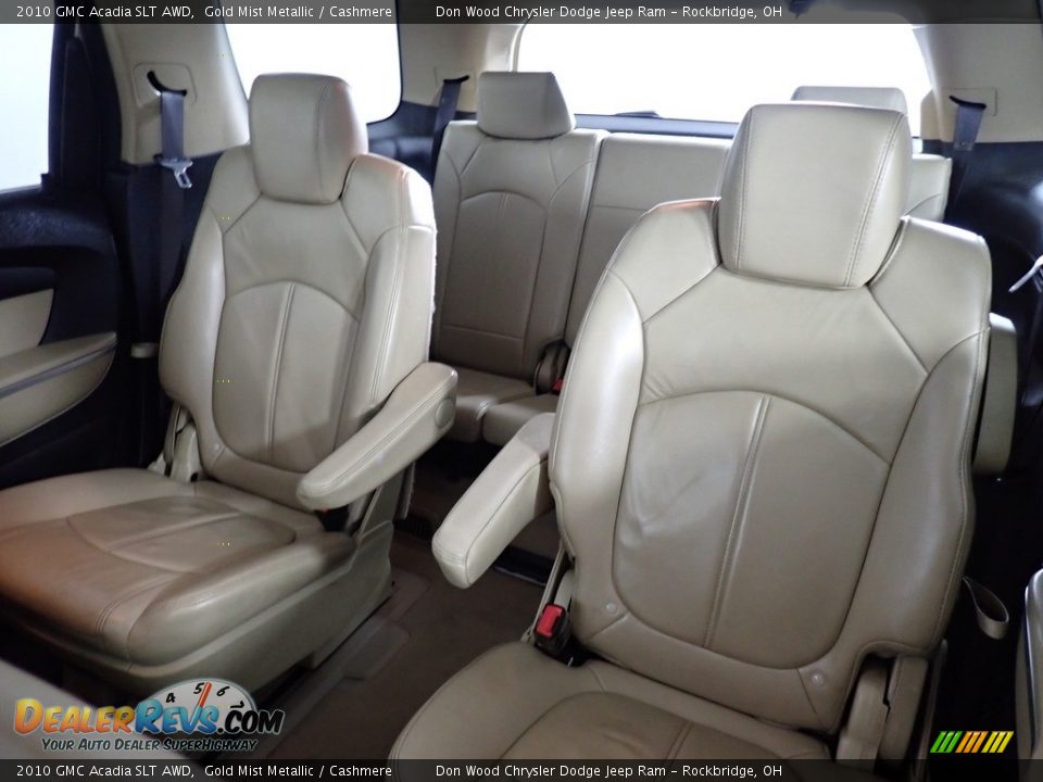 2010 GMC Acadia SLT AWD Gold Mist Metallic / Cashmere Photo #36